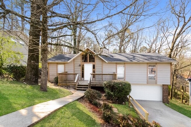 1621 Sonia Dr