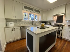 6347 Vedder Rd in Chilliwack, BC - Building Photo - Building Photo