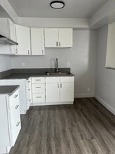 7406 S Hoover St in Los Angeles, CA - Building Photo - Building Photo