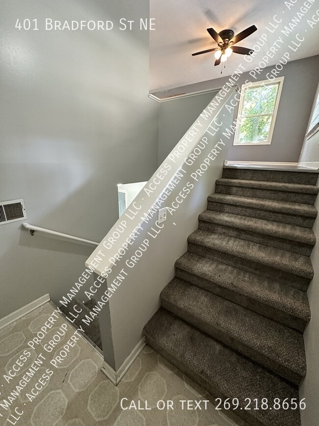 401 Bradford St NE in Grand Rapids, MI - Building Photo - Building Photo
