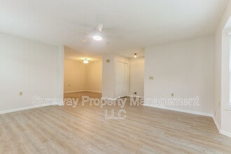 16 Dogwood Dr in Barnegat Township, NJ - Building Photo - Building Photo