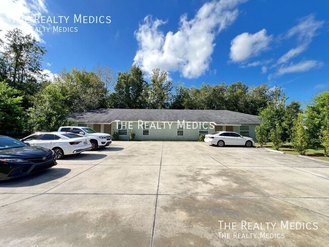 property at 106 Walnut Dr