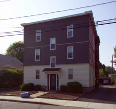 91 Providence St in Chicopee, MA - Building Photo - Building Photo