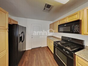 7601 Seda Ct in Las Vegas, NV - Building Photo - Building Photo