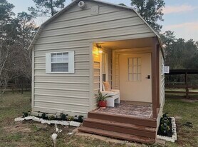 173 Ridgewood Dr in Magnolia, TX - Building Photo