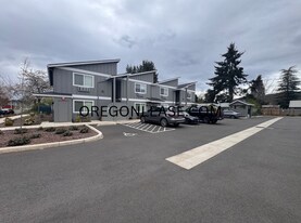 4004 Horace St in Springfield, OR - Building Photo