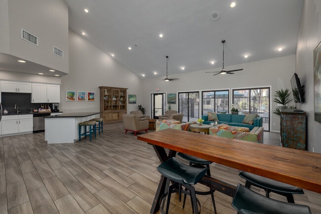 Waterford Place in Mesa, AZ - Foto de edificio - Interior Photo