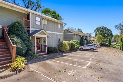 420 Windswept Dr in Asheville, NC - Foto de edificio - Building Photo