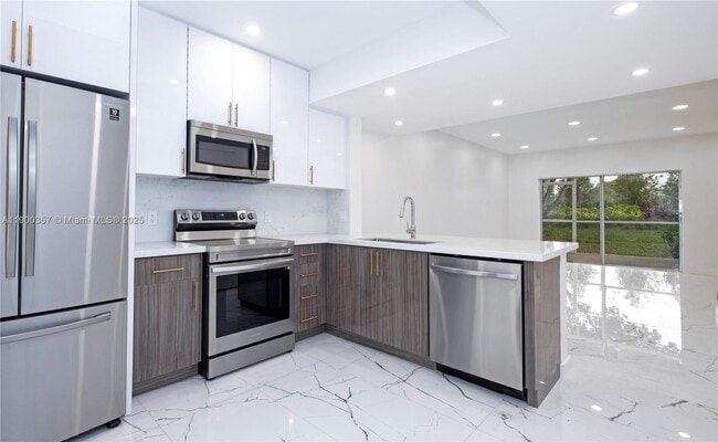 property at 16697 Hemingway Dr