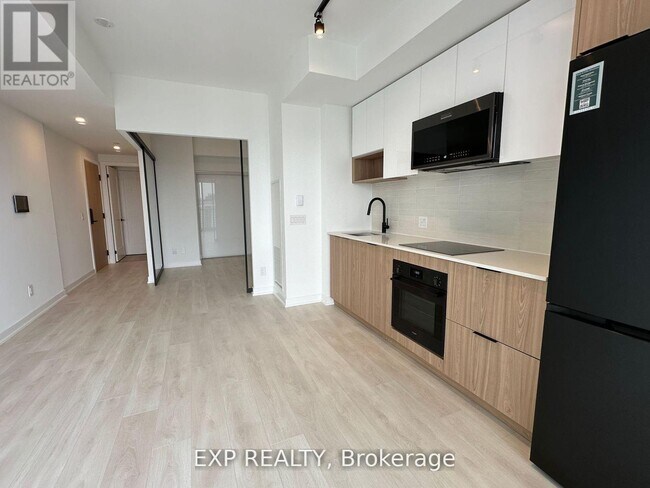 property at 5-3005 Defries St