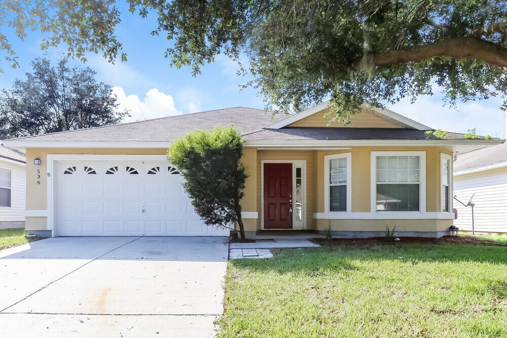 536 Chancellor Dr E in Jacksonville, FL - Foto de edificio