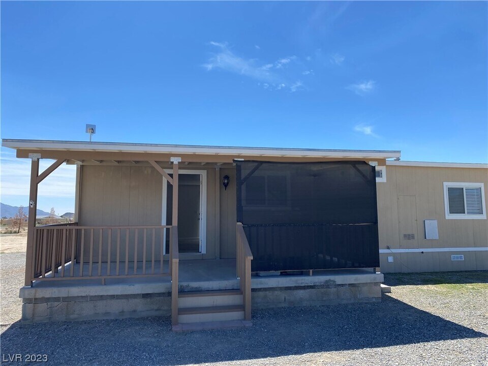 3161 W Scott Ave-Unit -4 in Pahrump, NV - Building Photo