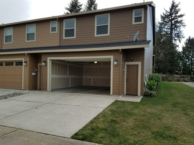 3532 Hepburn St NE in Lacey, WA - Building Photo - Building Photo