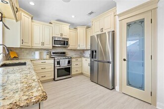 4216 Creekstone Dr in Plano, TX - Building Photo - Building Photo