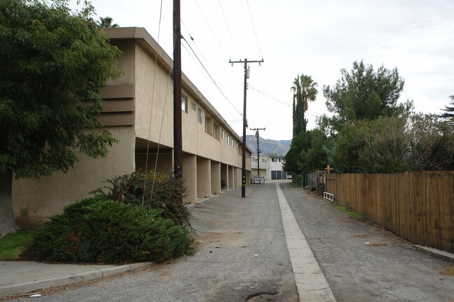 155 Ralston Ave in San Bernardino, CA - Building Photo - Building Photo