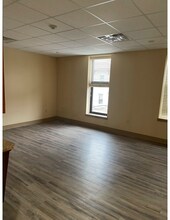 106 E Otterman St in Greensburg, PA - Building Photo - Building Photo