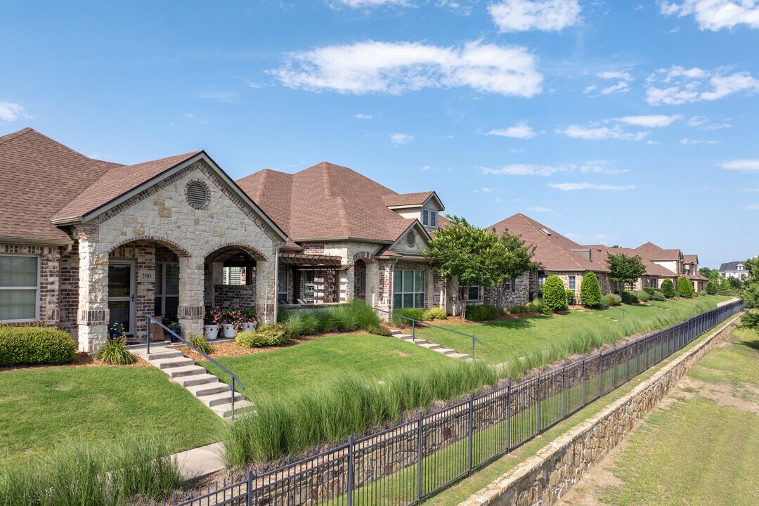 Villas at Willow Grove in McKinney, TX - Building Photo