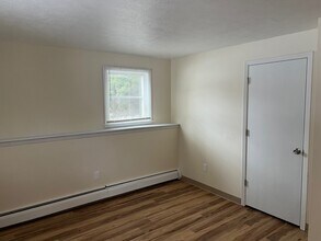 49 Briarwood Dr in Biddeford, ME - Building Photo - Building Photo