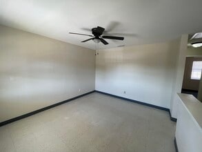 3801 Salinas Ave in Laredo, TX - Building Photo - Building Photo