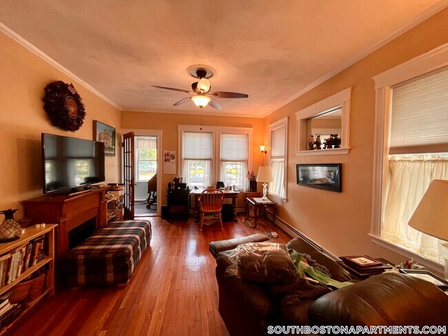 101 Farragut Rd