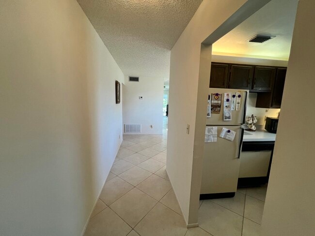 62 Woodland Dr in Vero Beach, FL - Building Photo - Building Photo