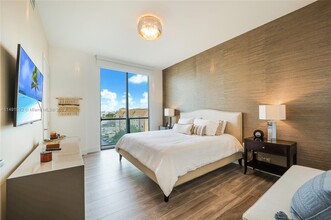 201 SW 17th Rd, Unit 803 in Miami, FL - Building Photo - Building Photo