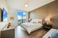 201 SW 17th Rd, Unit 803 in Miami, FL - Foto de edificio - Building Photo