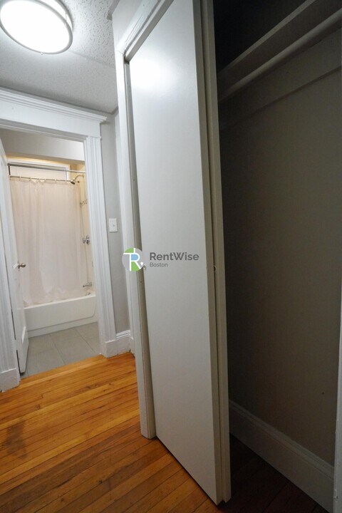 50 Park Vale Ave in Boston, MA - Building Photo