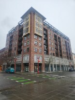 411 NW Flanders St in Portland, OR - Building Photo
