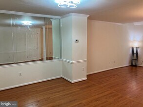 2131 Dominion Heights Ct in Falls Church, VA - Building Photo - Building Photo
