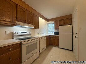 36 Worthen Rd E, Unit A3 in Lexington, MA - Building Photo