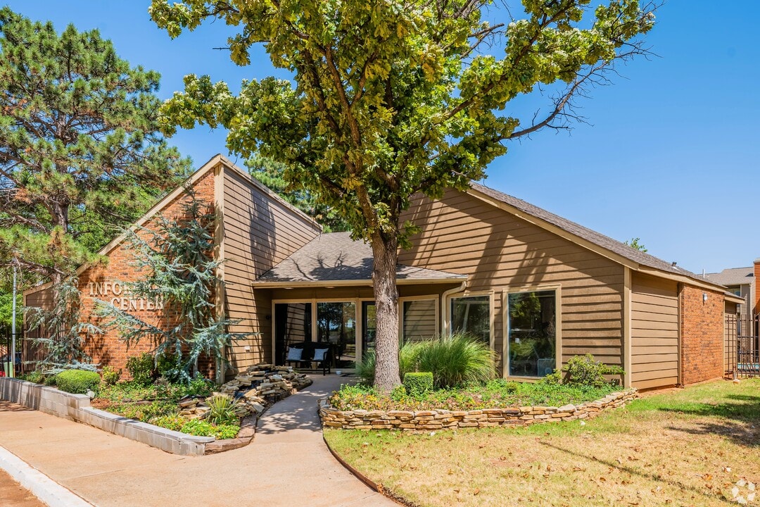 Bluff Creek in Oklahoma City, OK - Foto de edificio