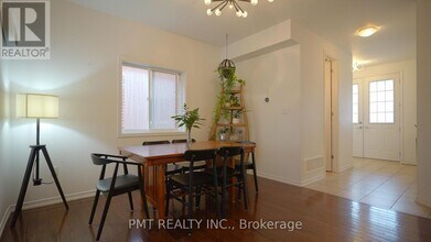 2068 Gibson St in Innisfil, ON - Building Photo - Building Photo