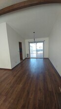 8120 W Hood Ave in Kennewick, WA - Building Photo - Building Photo
