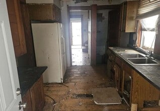 1449 Walbridge Ave in Toledo, OH - Building Photo - Building Photo