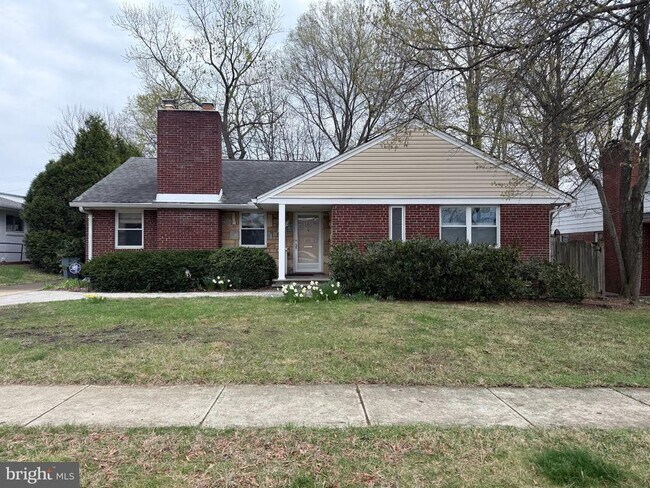 9709 Saxony Rd in Silver Spring, MD - Building Photo - Building Photo