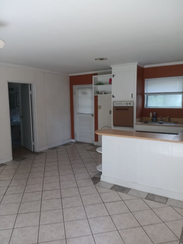 property at 2700 Jefferson Dr