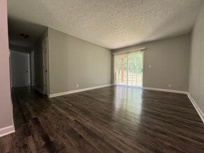 226 Yager Ave in La Grange, KY - Building Photo - Building Photo