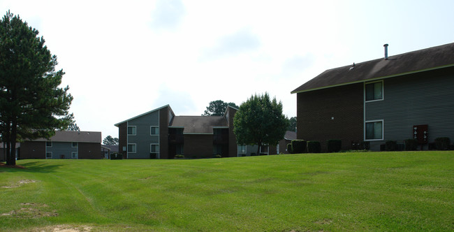 Tera Gardens Apartments in Fayetteville, NC - Building Photo - Building Photo