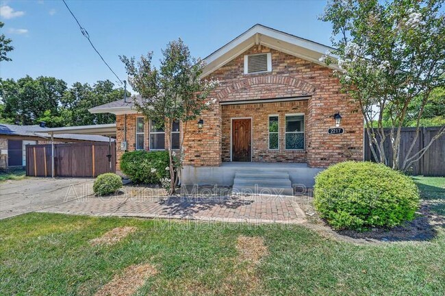 2217 Dalrock Rd