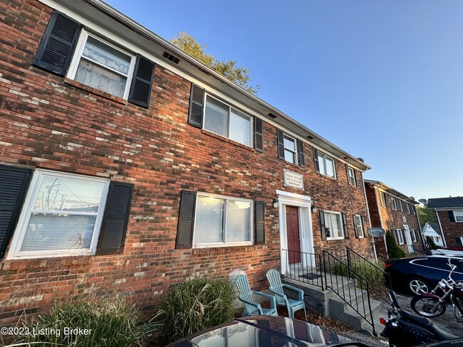 property at 6807 Crestview Dr