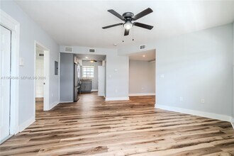 2383 Flamingo Dr in Miami Beach, FL - Building Photo - Building Photo