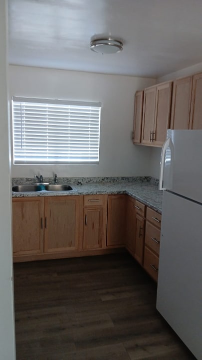 190 W Alamo St in Calipatria, CA - Foto de edificio