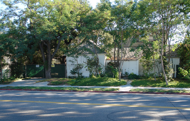 1344 E Broadway in Glendale, CA - Foto de edificio - Building Photo