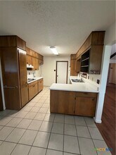 1727 Redwood St in Seguin, TX - Building Photo - Building Photo