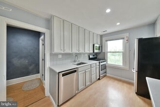 9 W Wissahickon Ave in Flourtown, PA - Building Photo - Building Photo