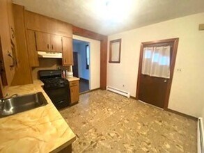 49 Central Ave-Unit -1R in Revere, MA - Building Photo - Building Photo