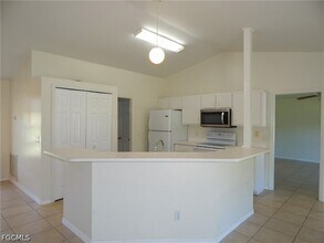135 SE 29th St in Cape Coral, FL - Building Photo - Building Photo