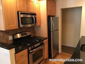 66 St James St in Boston, MA - Foto de edificio - Building Photo