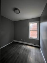52 Rosa Park Blvd, Unit 1 in Paterson, NJ - Building Photo - Building Photo
